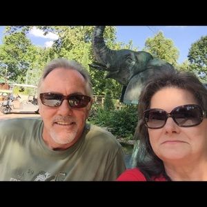 Meet your Posher, Roxanne