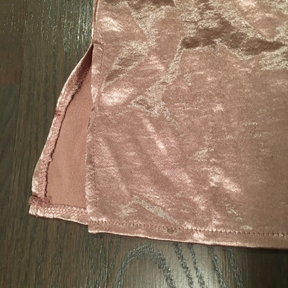 Rose silk top - Picture 2 of 5