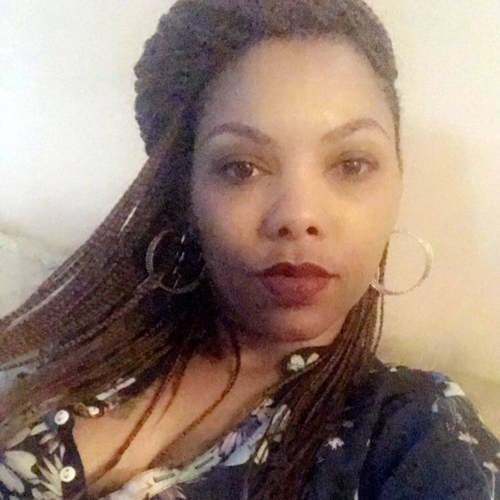 Meet your Posher, Miesha