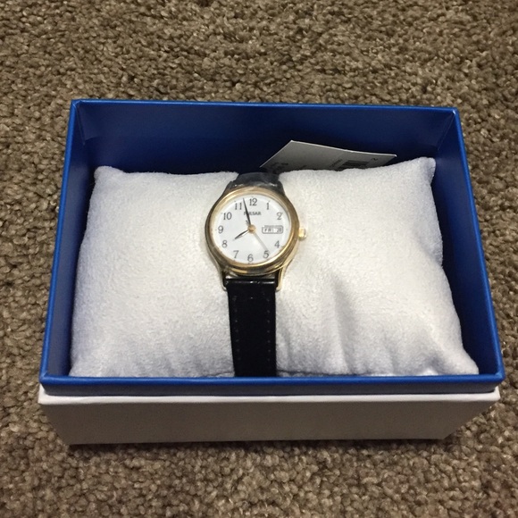💰Women's Pulsar watch 30mm, New in Box - Picture 5 of 7