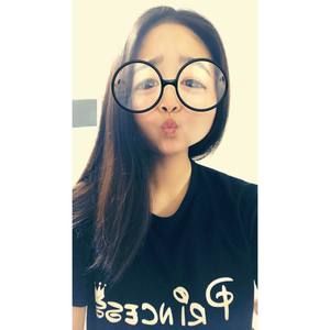 Meet your Posher, Ying
