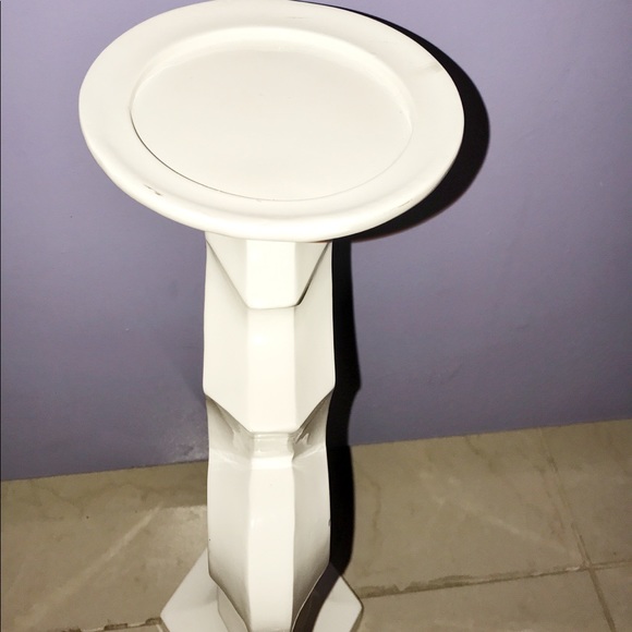 Decor - Picture 3 of 3