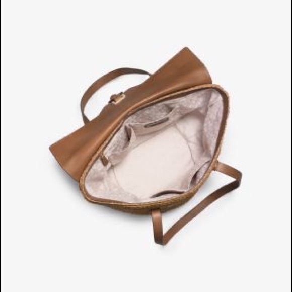 Michael Kors Naomi Straw and Leather Handbag - Picture 7 of 8