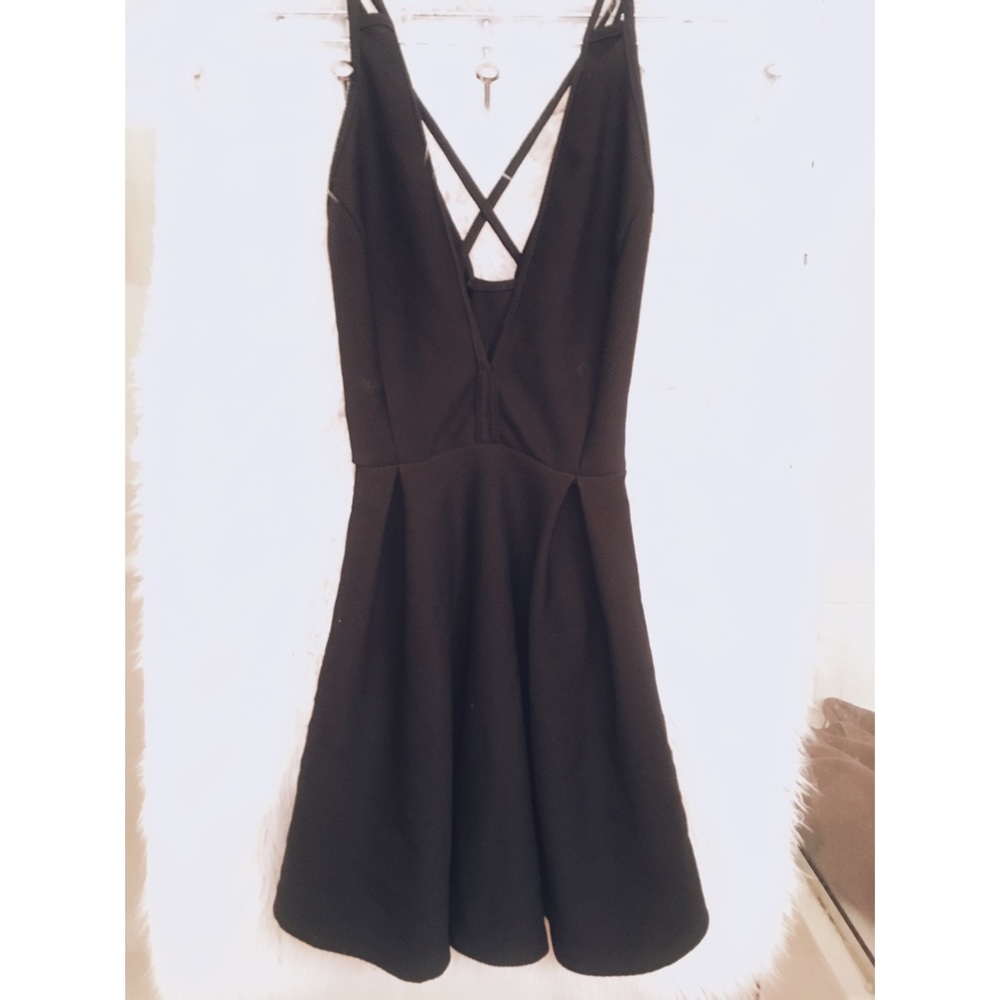 BLACK STRAPPY SKATER DRSSS