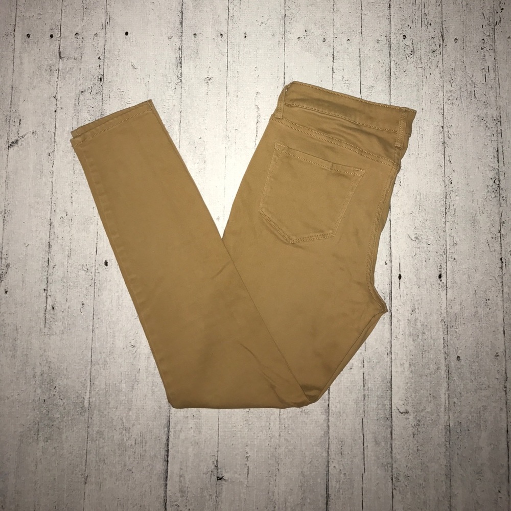 tan Old Navy skinny jeans