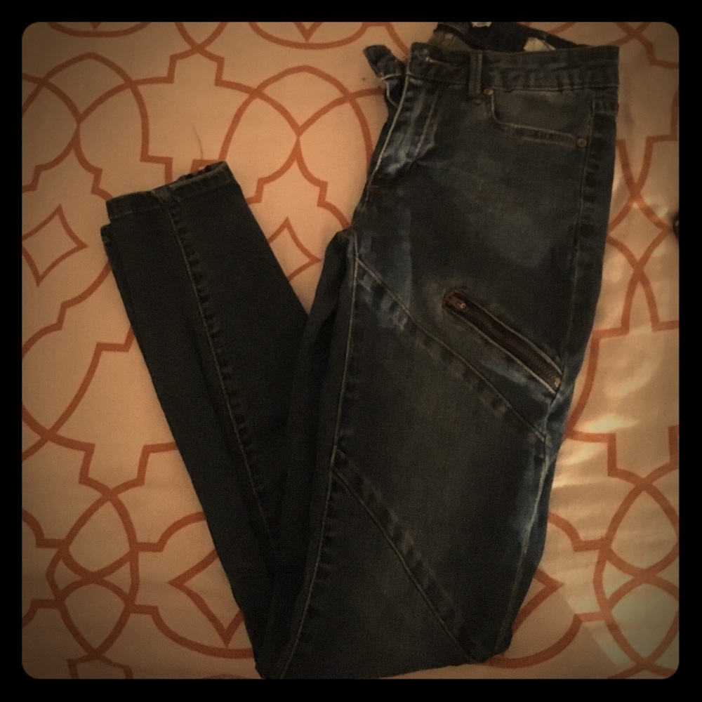 Moto style denim jeggings