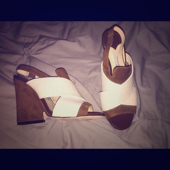 Beautiful authentic jimmy choo shoes 😍 - Picture 1 of 3