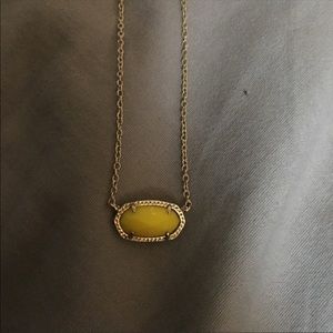 Kendra Scott necklace