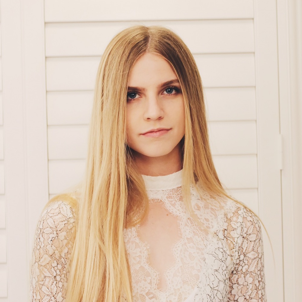 Meet your Posher, Brooke