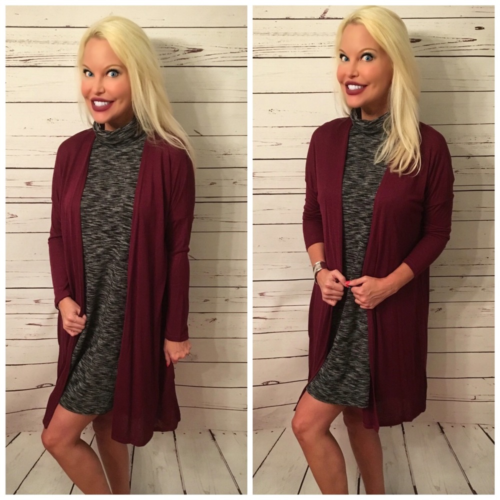 LAST 1😊 Lightweight Burgundy knit cardigan - Picture 1 of 2