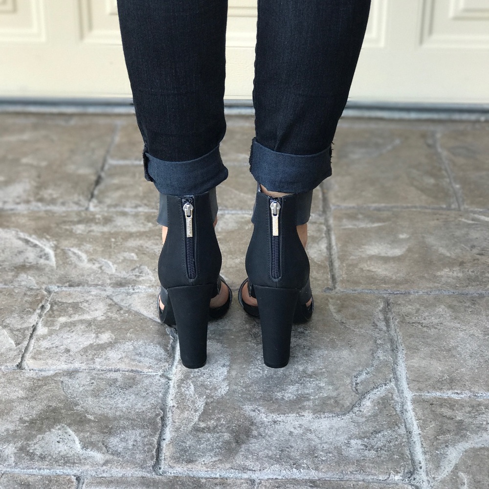 Mat Black Soft Distressed Three Strap Sandal - Picture 7 of 8