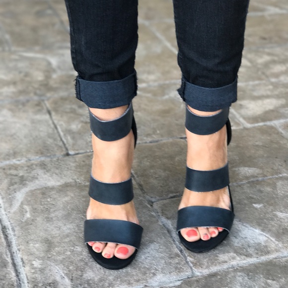 Mat Black Soft Distressed Three Strap Sandal - Picture 5 of 8