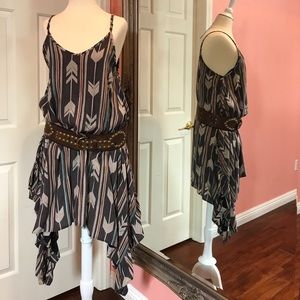 Billabong arrow print dress.