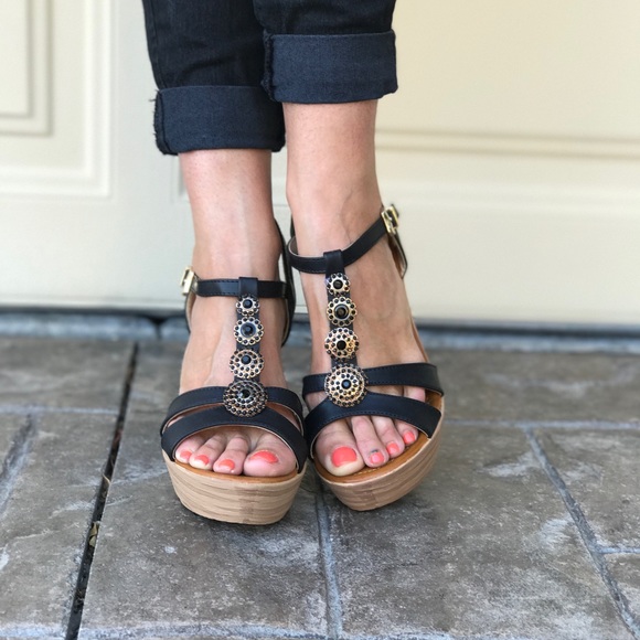 Jeweled Rhinestones Platform Wedge Sandal - Picture 4 of 8