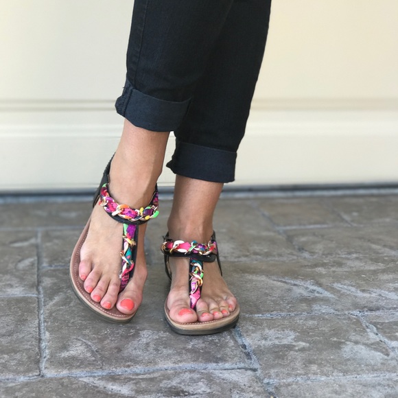 Multicolor Thong Slingback Comfort Wedge Sandal - Picture 5 of 5