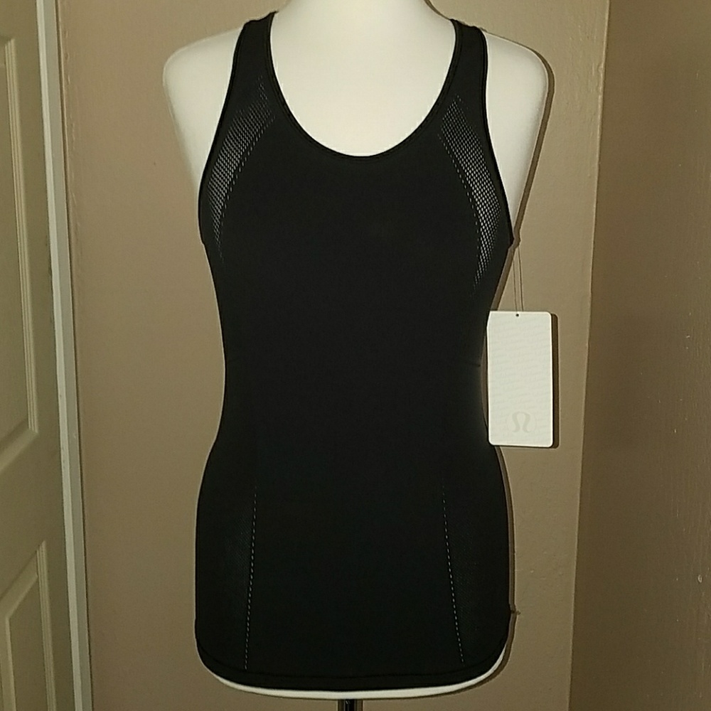 ☺ LULULEMON REVEAL RACERBACK TANK ☺ - Picture 4 of 8