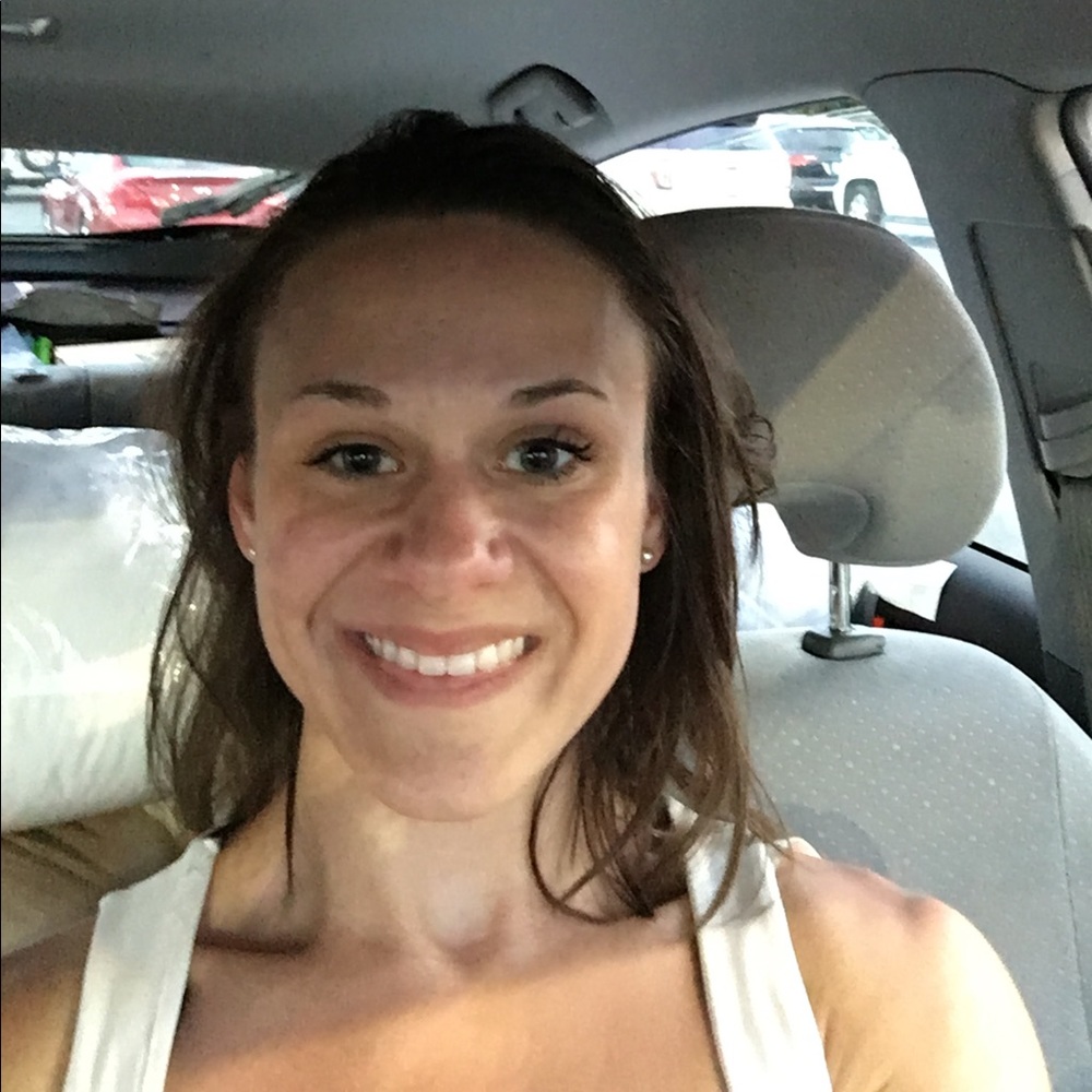 Meet your Posher, Cassondra