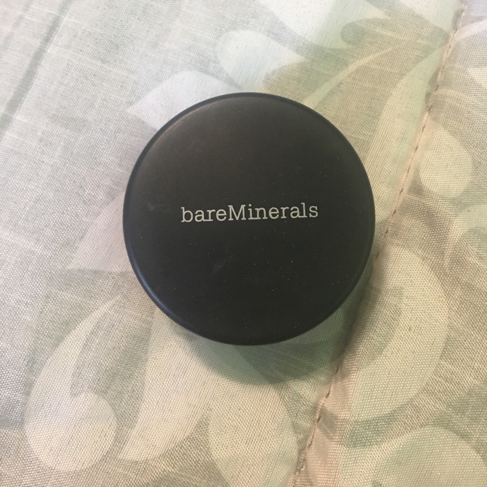 Bareminarals all over face color in shade warmth