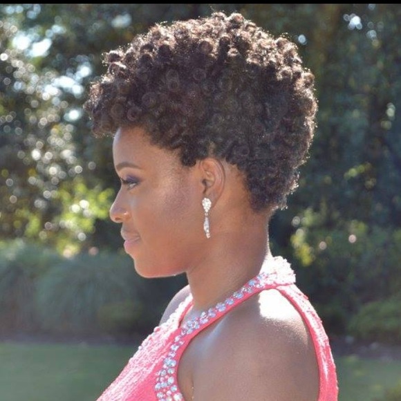 David's Bridal Coral Halter Neck Prom Dress - Picture 5 of 5