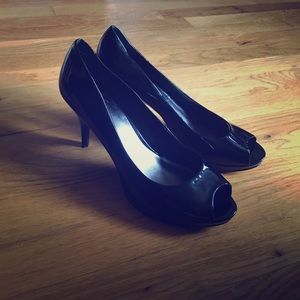 Nine West Patent Peep Toe Pump