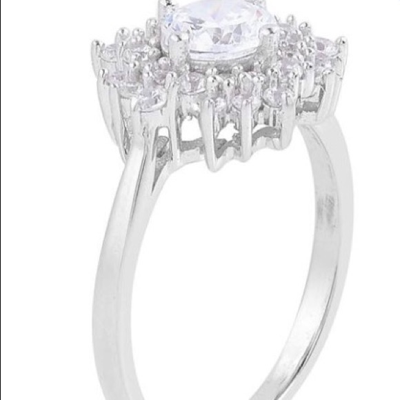 Sterling Silver Simulated Diamonds Ring Size 6 - Picture 2 of 3