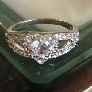 Cute sparkly heart ring