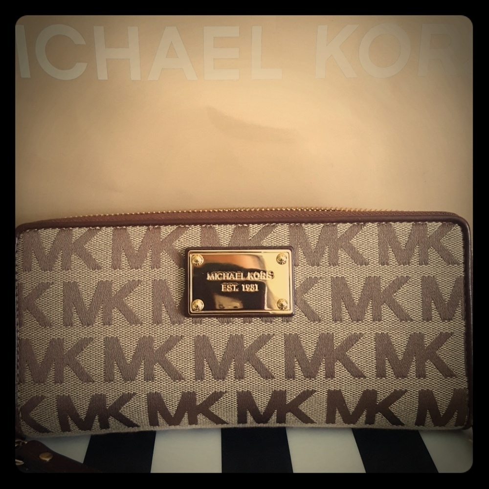 MK New Signature Wallet