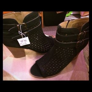 Brash Size 12  peep-toe Booties