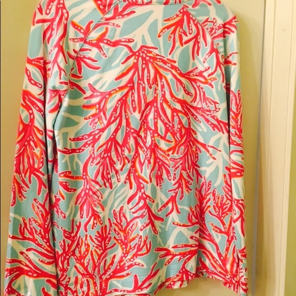 Lilly Pulitzer Underwater Escape ~VVGUC - Picture 2 of 2