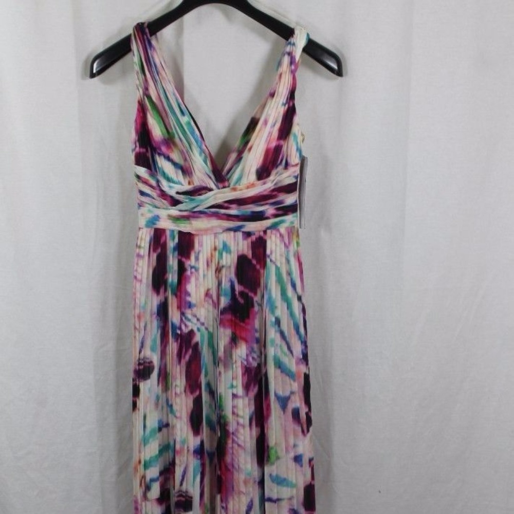 AIDAN MATTOX WHITE PURPLE SLEEVELESS GOWN SIZE 2