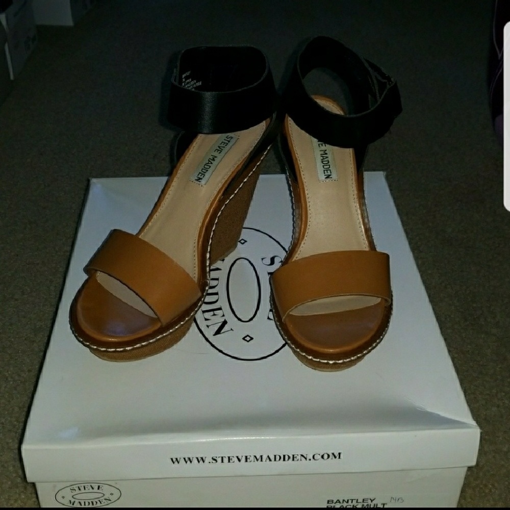 Steve Madden Black Multi Wedge Sandals