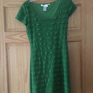 Women's medium green Max Studio form fit dress