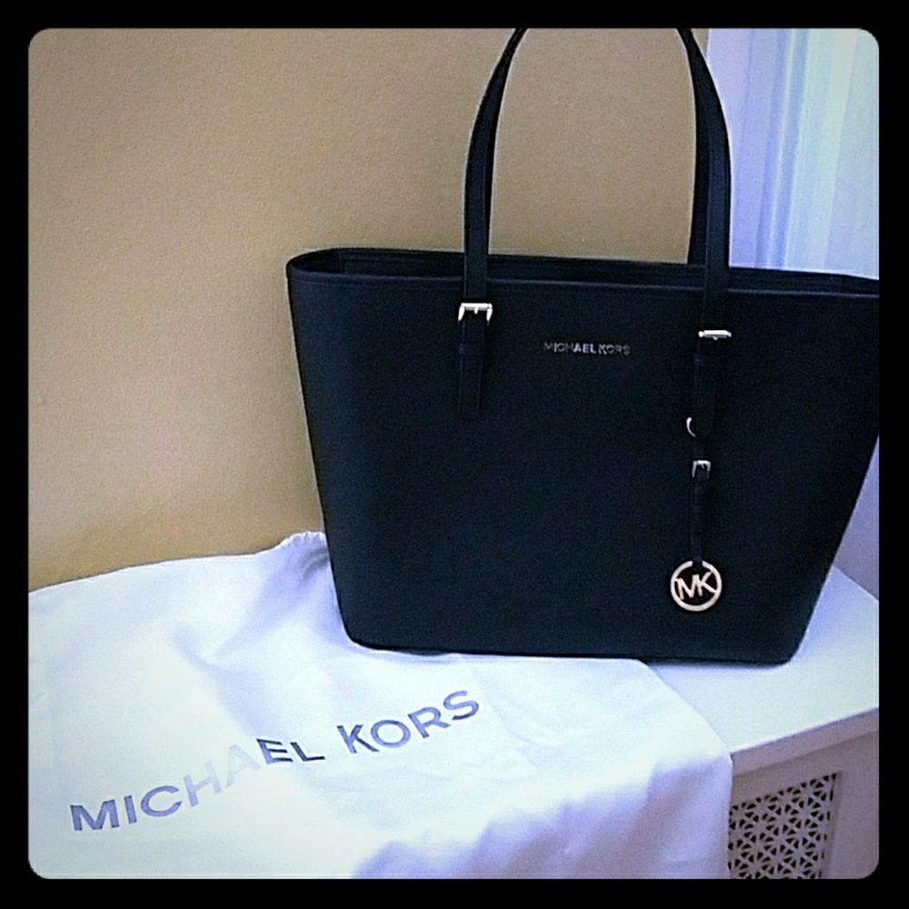 Michael Kors tote