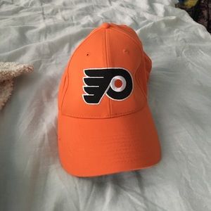 Authentic Philadelphia Flyers hat!!!