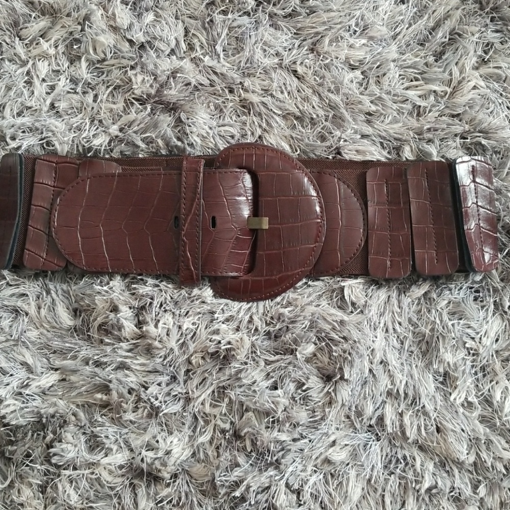 Brown bebe belt
