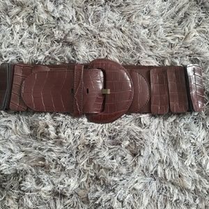 Brown bebe belt