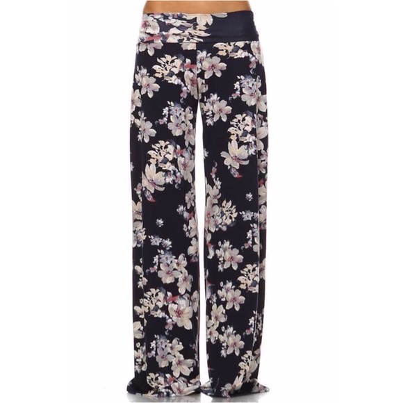 LAST ONE Gia Navy Floral Wide Leg Lounge Pants - Picture 2 of 4
