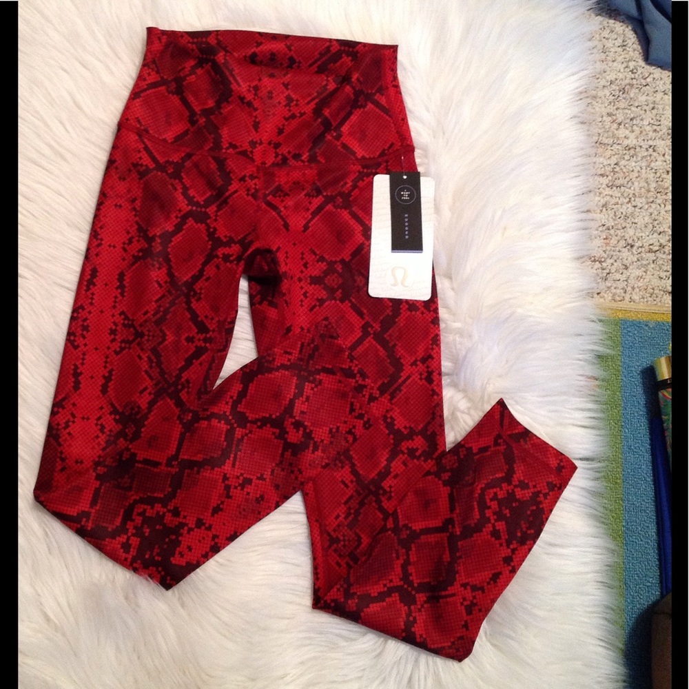 Lululemon High Times Pant - Picture 4 of 8