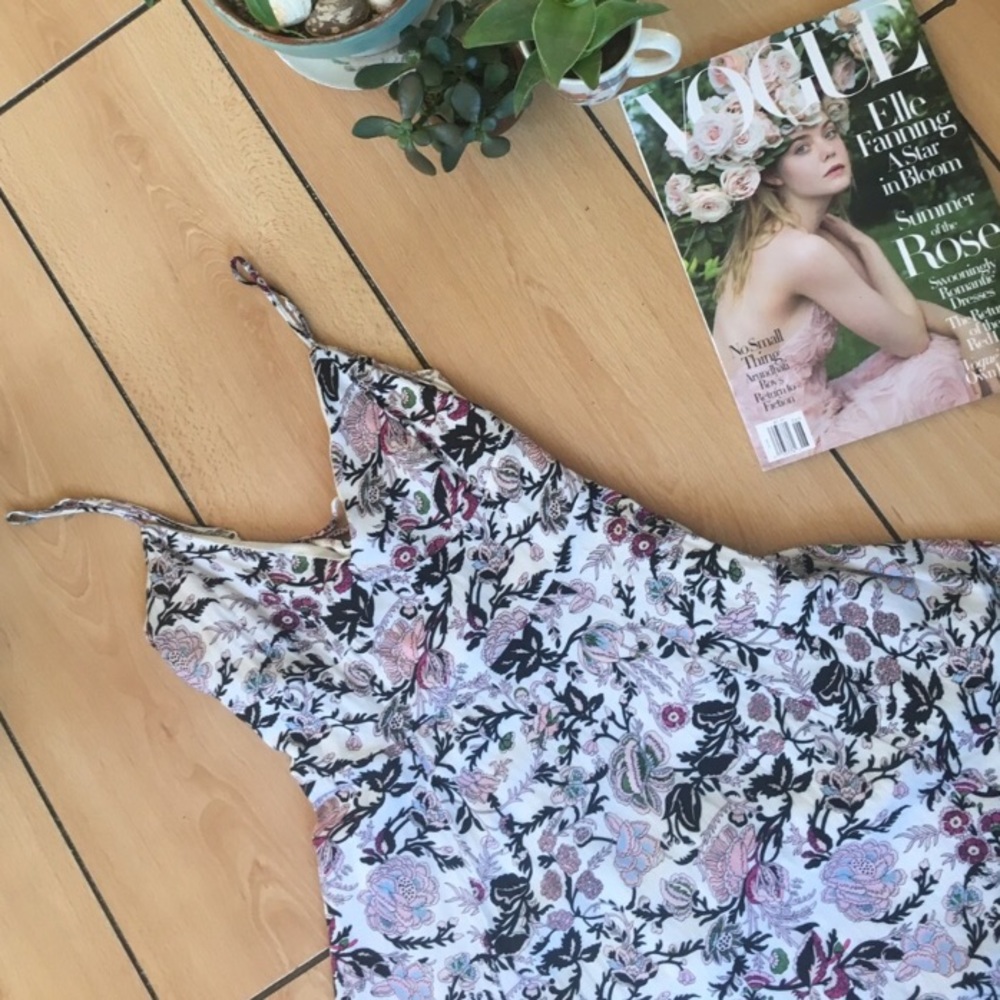 Floral corset mini dress!