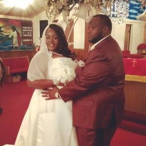 Meet your Posher, Ekila