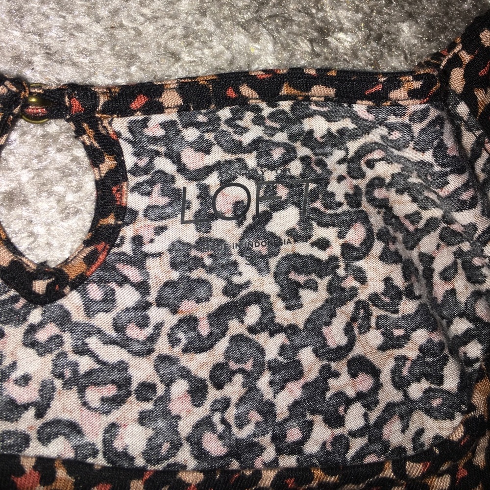 🛍 LOFT patterned top - Picture 5 of 7