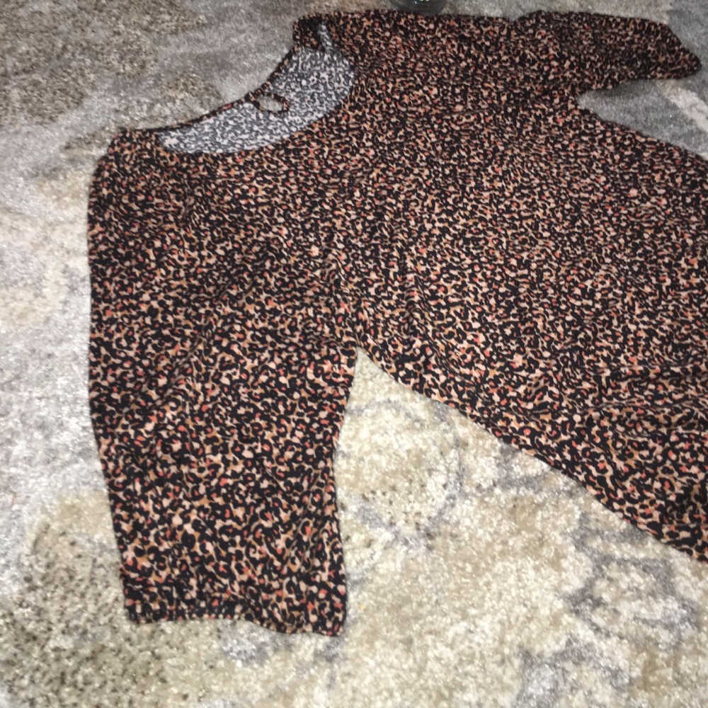 🛍 LOFT patterned top - Picture 6 of 7