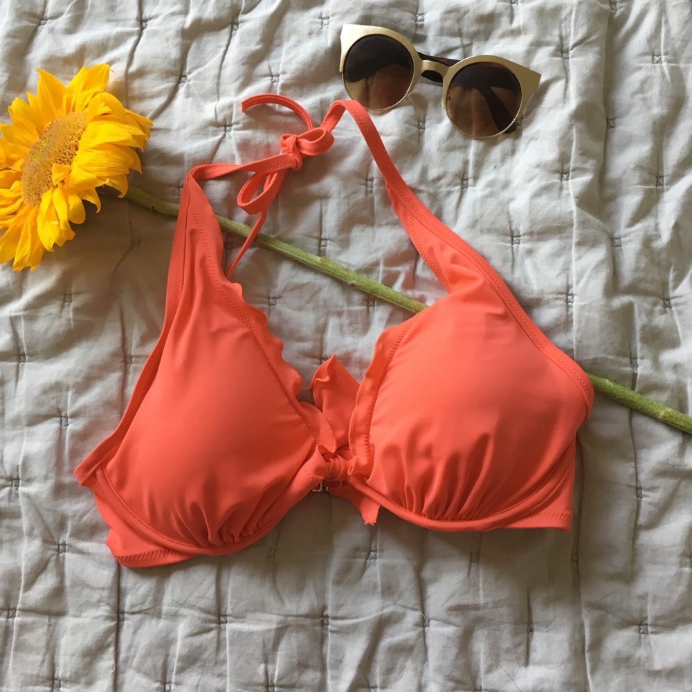 ⬇️⬇️ VS Coral Ruffle Bikini Top