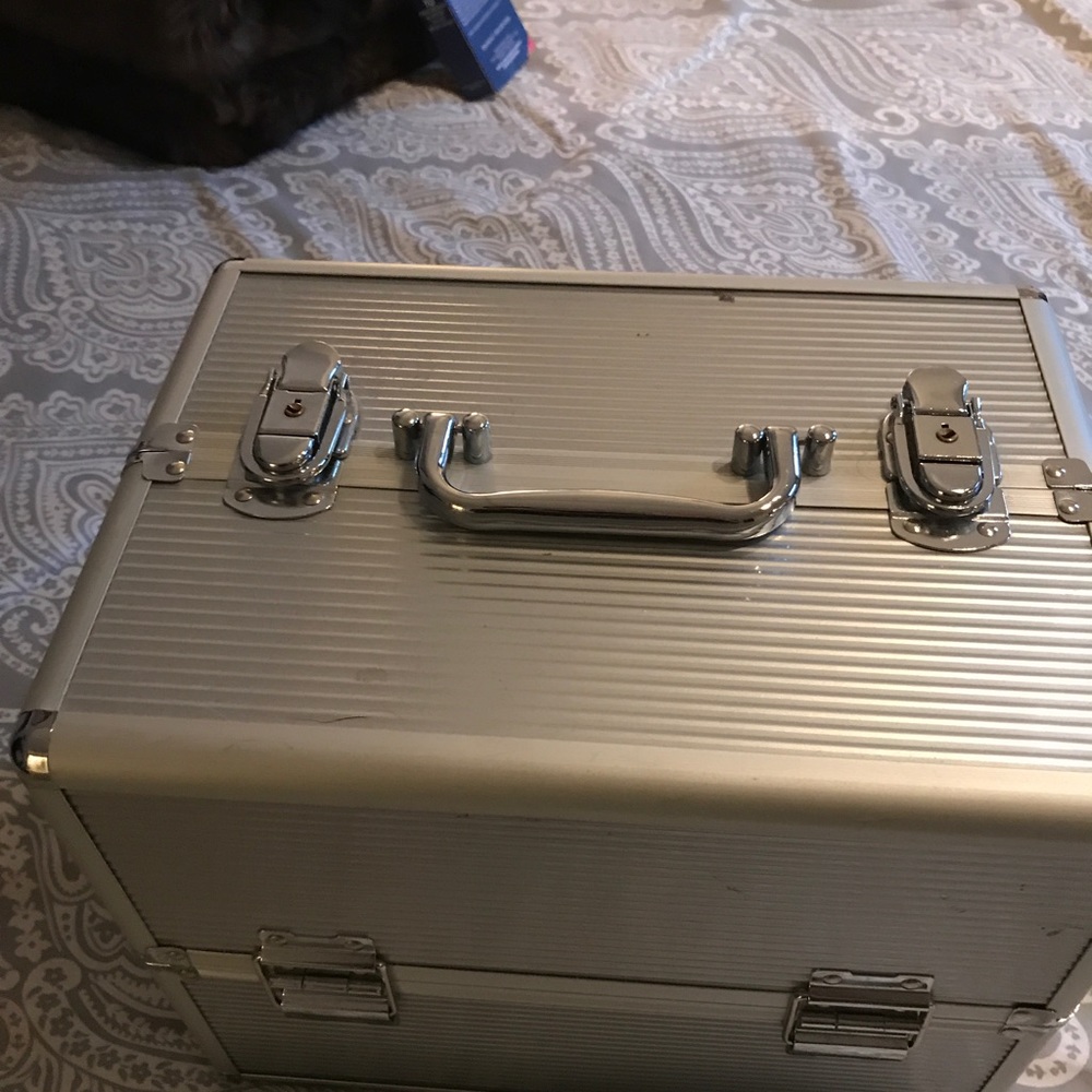 Cosmetic Carrying Case