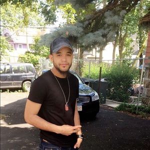 Meet your Posher, Admilson