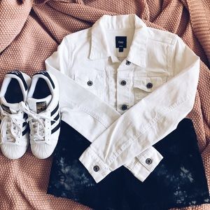 White GAP jean jacket