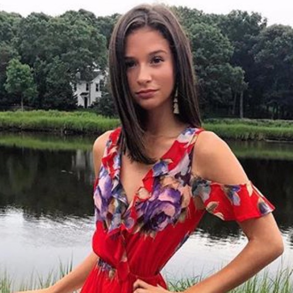 Meet your Posher, Zeinab