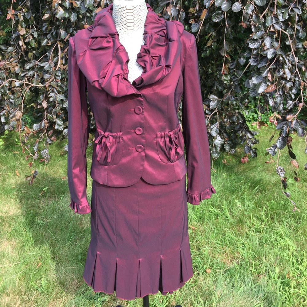 SALE 2-in-1 Cartise Purple Metallic Top and Skirt