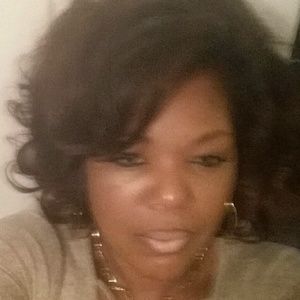 Meet your Posher, Lineatha