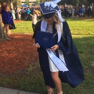 Meet your Posher, Annie